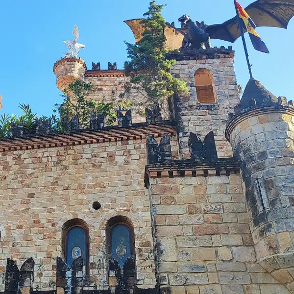 turistas disfrutyo tours en Perú - Tarapoto